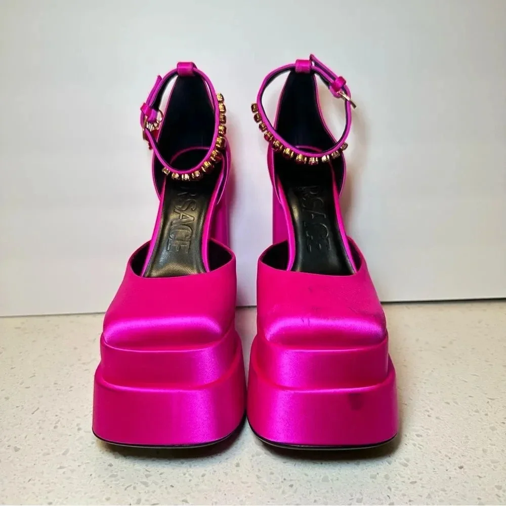 Versace satin size markings